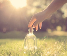 诚信为基，创新为魂——易家人商城的经营理念与执行标准